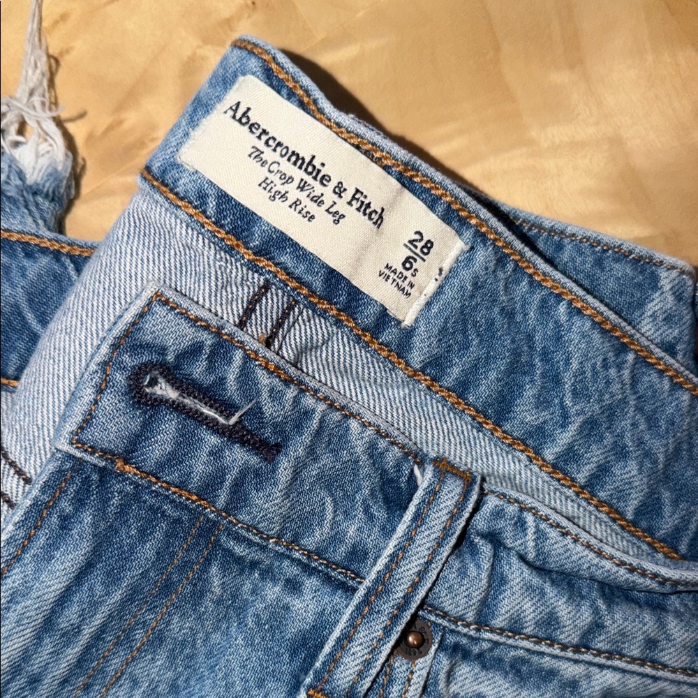 Abercrombie jeans denims the crop wide leg high rise 28 short (6s) light blue